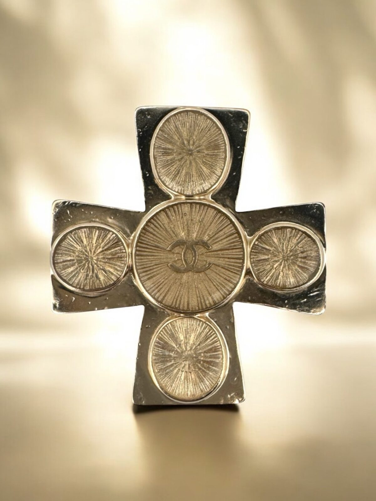 Broche